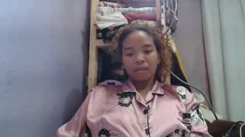 roxanne_98 online show from May 2026 03:57:01 AM