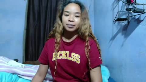 Snapshot of roxanne_98 chatting on July 2026 03:22:02 AM roxanne_98 online show from July 2026 03:22:02 AM