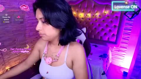 roxanne_han online show from November 2025 11:46:02 AM