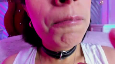 roxanne_han online show from April 2026 12:03:01 PM