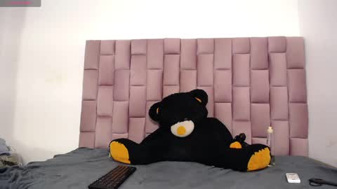 ross brown online show from April 2026 08:02:02 PM