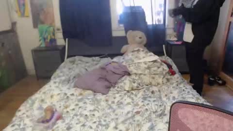 Snapshot of roxanneroulette chatting on January 2025 06:45:01 PM Silver online show from January 2025 06:45:01 PM