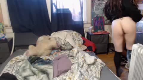 Snapshot of roxanneroulette chatting on January 2025 10:41:01 PM Silver online show from January 2025 10:41:01 PM