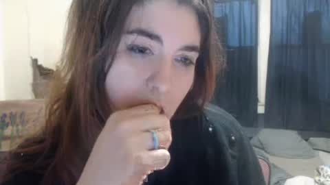 Snapshot of roxanneroulette chatting on March 2025 12:53:02 PM Silver online show from March 2025 12:53:02 PM