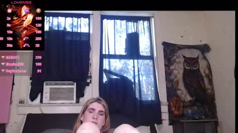 Snapshot of roxanneroulette chatting on October 2025 02:50:01 PM Silver online show from October 2025 02:50:01 PM