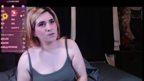 Snapshot of roxanneroulette chatting on October 2025 11:51:02 PM Silver online show from October 2025 11:51:02 PM