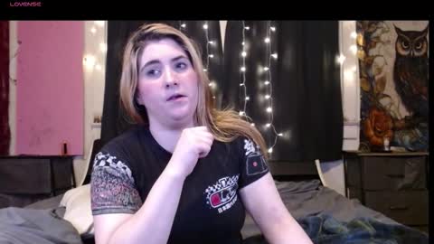 Snapshot of roxanneroulette chatting on November 2025 01:06:02 AM Silver online show from November 2025 01:06:02 AM