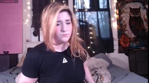 Snapshot of roxanneroulette chatting on November 2025 11:03:01 PM Silver online show from November 2025 11:03:01 PM