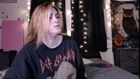 Snapshot of roxanneroulette chatting on November 2025 02:14:02 AM Silver online show from November 2025 02:14:02 AM