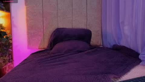 Snapshot of roxanrox chatting on November 2025 05:06:01 AM roxanrox online show from November 2025 05:06:01 AM