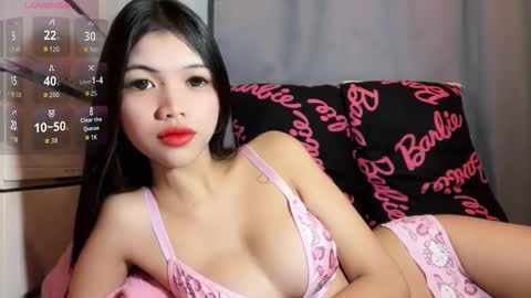 Roxie online show from November 2025 10:12:01 PM