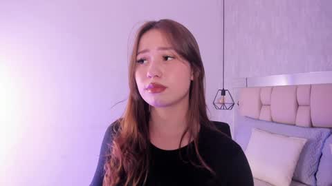 Snapshot of roxie_summers chatting on January 2025 07:43:01 PM Roxie online show from January 2025 07:43:01 PM