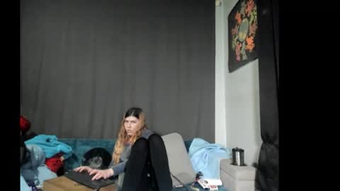 roxihazeleyes online show from December 2025 07:36:02 AM