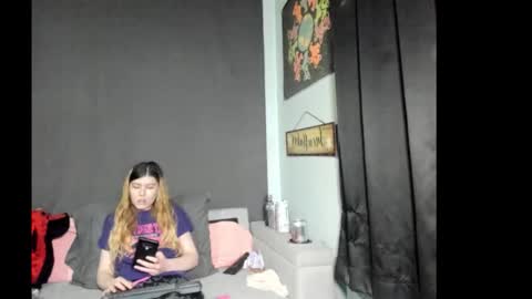 roxihazeleyes online show from February 2026 01:31:02 AM