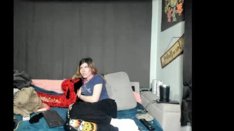 roxihazeleyes online show from February 2026 11:57:02 PM