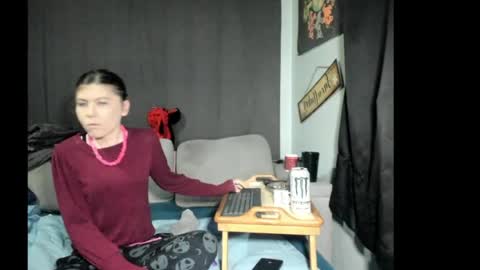 roxihazeleyes online show from May 2026 12:38:01 AM