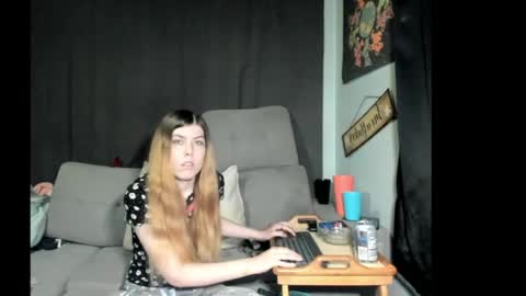 roxihazeleyes online show from May 2026 01:23:02 AM