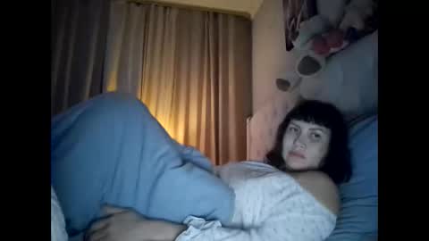 Snapshot of roxolanaa_sexy chatting on March 2025 01:21:01 AM ROXOLANAA SEXY online show from March 2025 01:21:01 AM