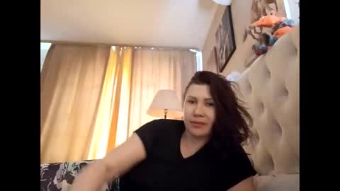 Snapshot of roxolanaa_sexy chatting on April 2026 12:28:02 PM ROXOLANAA SEXY online show from April 2026 12:28:02 PM