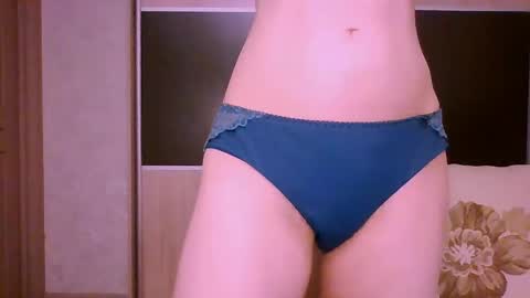Roxxy Wharton online show from May 2026 12:12:01 PM