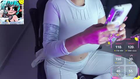 Snapshot of roxy_clark chatting on September 2025 09:20:01 AM Annah online show from September 2025 09:20:01 AM