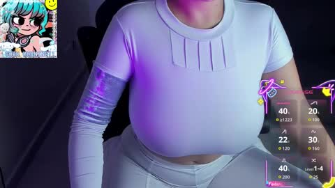 Snapshot of roxy_clark chatting on October 2025 09:34:02 AM Annah online show from October 2025 09:34:02 AM