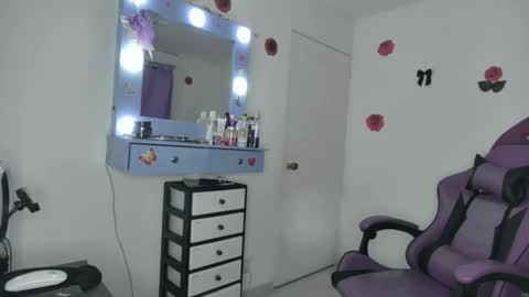 Roxy online show from May 2026 01:58:02 AM