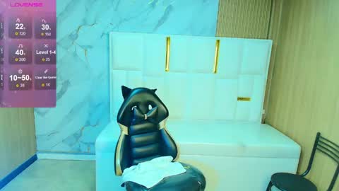 Snapshot of roxy_luxe_tf chatting on May 2026 02:45:01 PM Roxy online show from May 2026 02:45:01 PM