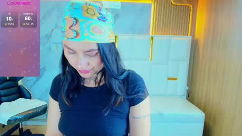 Snapshot of roxy_luxe_tf chatting on May 2026 01:41:01 PM Roxy online show from May 2026 01:41:01 PM
