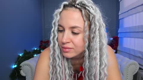 Snapshot of roxy_mars chatting on January 2025 08:10:02 AM Roxy online show from January 2025 08:10:02 AM