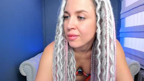 Snapshot of roxy_mars chatting on January 2025 08:07:02 AM Roxy online show from January 2025 08:07:02 AM