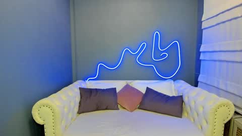 Snapshot of roxy_mars chatting on January 2025 01:16:01 AM Roxy online show from January 2025 01:16:01 AM