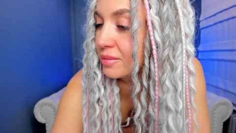 Snapshot of roxy_mars chatting on February 2025 01:32:02 AM Roxy online show from February 2025 01:32:02 AM