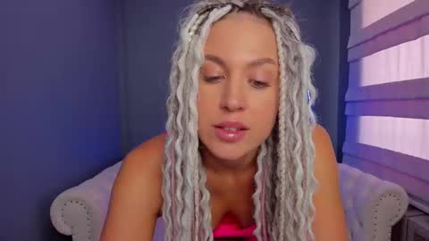 Snapshot of roxy_mars chatting on March 2025 05:03:02 AM Roxy online show from March 2025 05:03:02 AM