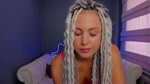 Snapshot of roxy_mars chatting on March 2025 08:08:01 AM Roxy online show from March 2025 08:08:01 AM