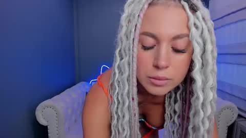 Snapshot of roxy_mars chatting on March 2025 01:12:01 AM Roxy online show from March 2025 01:12:01 AM