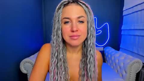 Snapshot of roxy_mars chatting on October 2025 01:25:01 AM Roxy online show from October 2025 01:25:01 AM