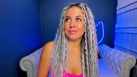 Snapshot of roxy_mars chatting on October 2025 01:24:01 AM Roxy online show from October 2025 01:24:01 AM