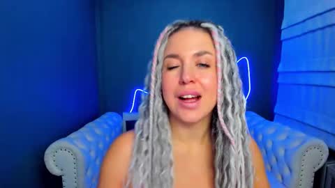 Snapshot of roxy_mars chatting on November 2025 01:27:01 AM Roxy online show from November 2025 01:27:01 AM