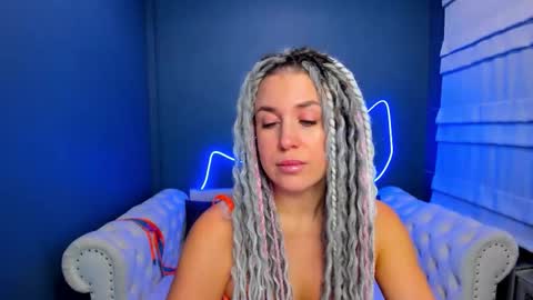 Snapshot of roxy_mars chatting on December 2025 01:23:01 AM Roxy online show from December 2025 01:23:01 AM