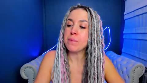 Snapshot of roxy_mars chatting on January 2026 01:55:02 AM Roxy online show from January 2026 01:55:02 AM