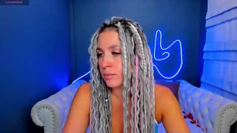 Snapshot of roxy_mars chatting on March 2026 02:16:02 AM Roxy online show from March 2026 02:16:02 AM