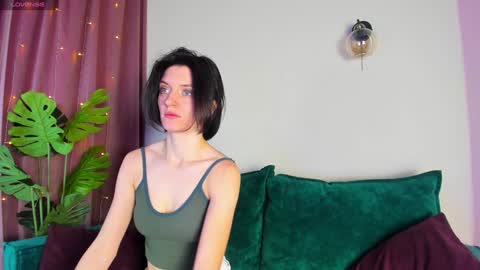 roxy_riot_ online show from February 2025 01:27:02 AM