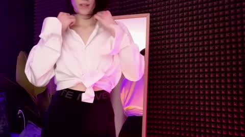 roxy_riot_ online show from March 2025 08:00:01 AM