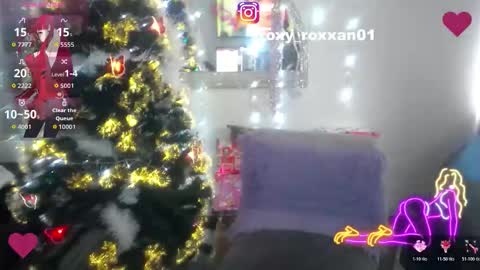 Snapshot of roxy_roxxan chatting on December 2025 04:25:02 PM - online show from December 2025 04:25:02 PM