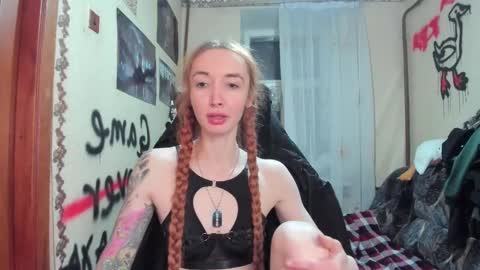 Roxy online show from February 2025 07:05:02 PM