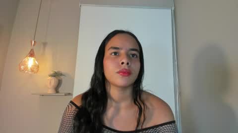 roxy_stone1 online show from May 2026 07:56:01 PM
