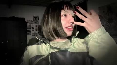 Snapshot of roxy_toxic chatting on July 2026 12:31:02 AM Roxy Independient model Help me to reach 50 thumbs up online show from July 2026 12:31:02 AM