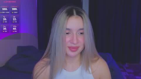 Roxy online show from September 2025 07:57:02 PM