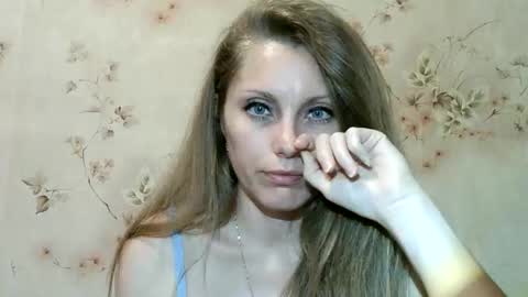 roxyfox18x01 online show from May 2026 07:32:02 PM